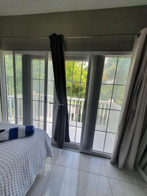 Townhouse By The Bay, Little Bay Country Club ,Negril Villa Orange Bay Buitenkant foto