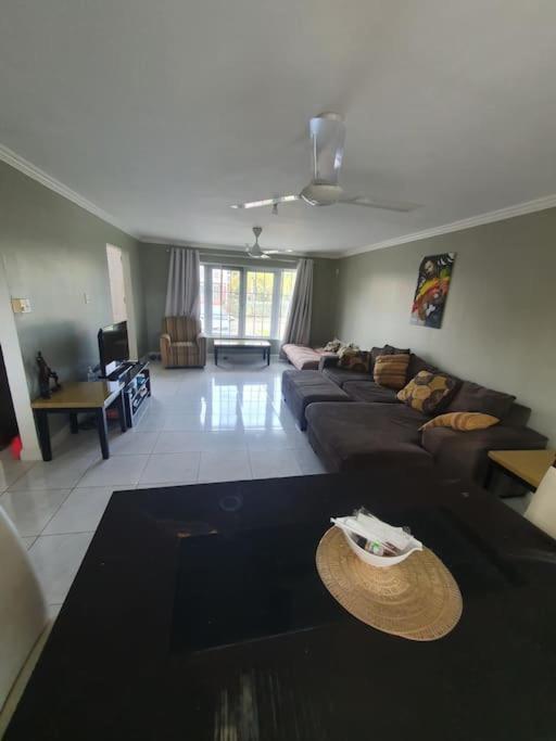 Townhouse By The Bay, Little Bay Country Club ,Negril Villa Orange Bay Buitenkant foto