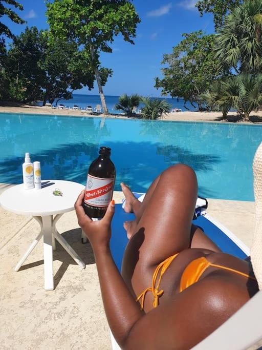 Townhouse By The Bay, Little Bay Country Club ,Negril Villa Orange Bay Buitenkant foto