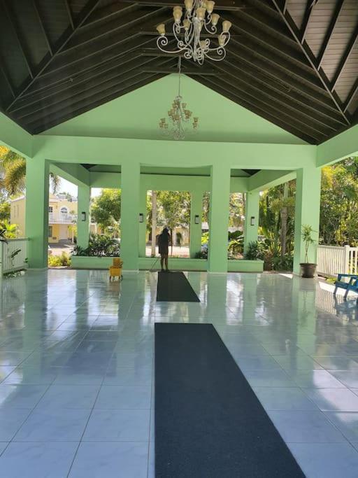 Townhouse By The Bay, Little Bay Country Club ,Negril Villa Orange Bay Buitenkant foto